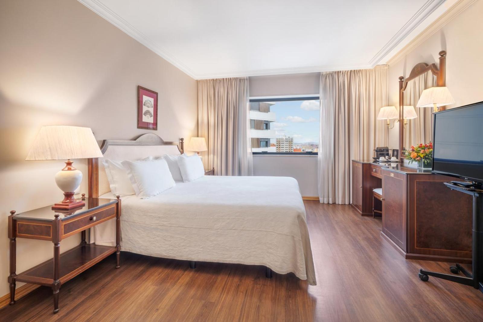 Отель Dom Pedro Lisboa Номер фото A room at the hotel