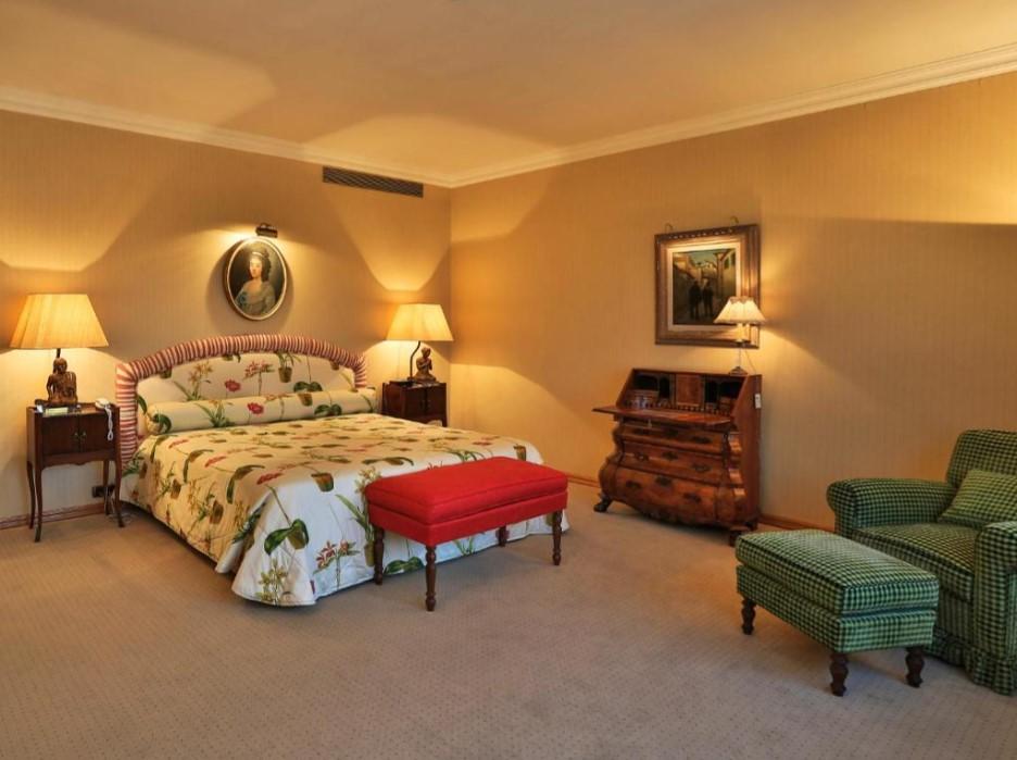 Отель Dom Pedro Lisboa Экстерьер фото A bedroom at the hotel