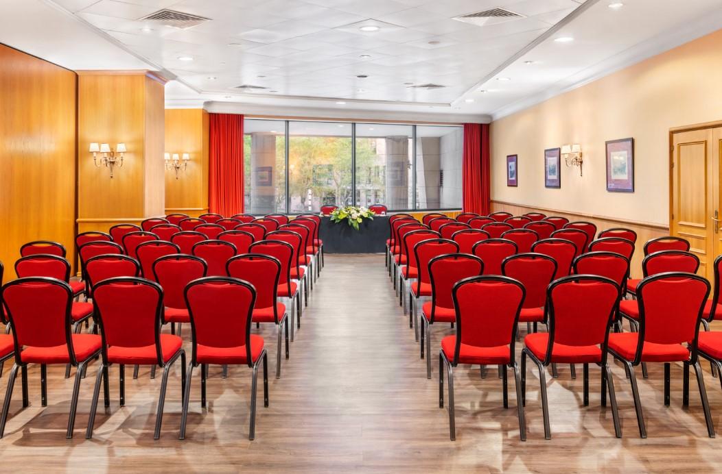 Отель Dom Pedro Lisboa Экстерьер фото Meeting room